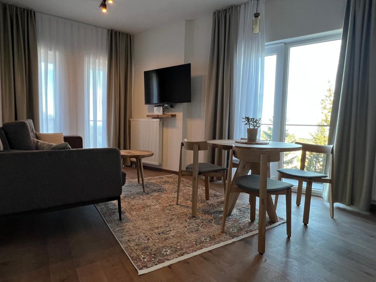יהורינה Aparthotel Rajska מראה חיצוני תמונה