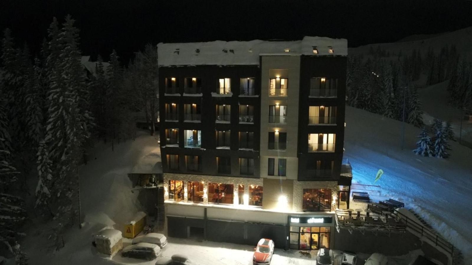 יהורינה Aparthotel Rajska מראה חיצוני תמונה