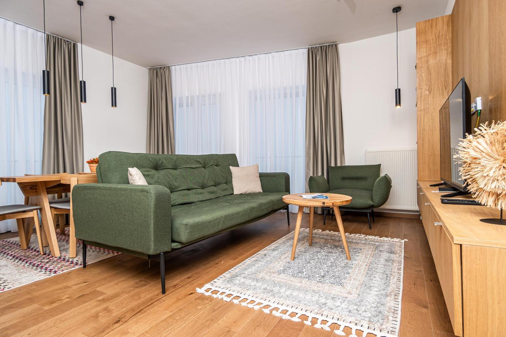 יהורינה Aparthotel Rajska מראה חיצוני תמונה